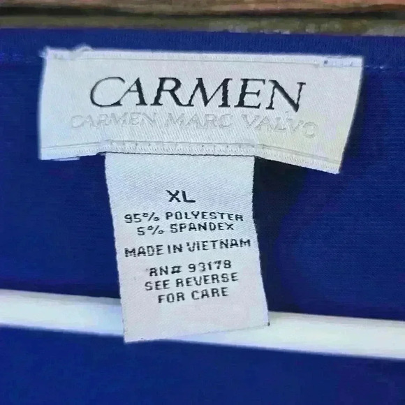 Carmen Blue Ladies Blouse, Size XL with cute gold zipper features at shoulders. - Picture 4 of 4